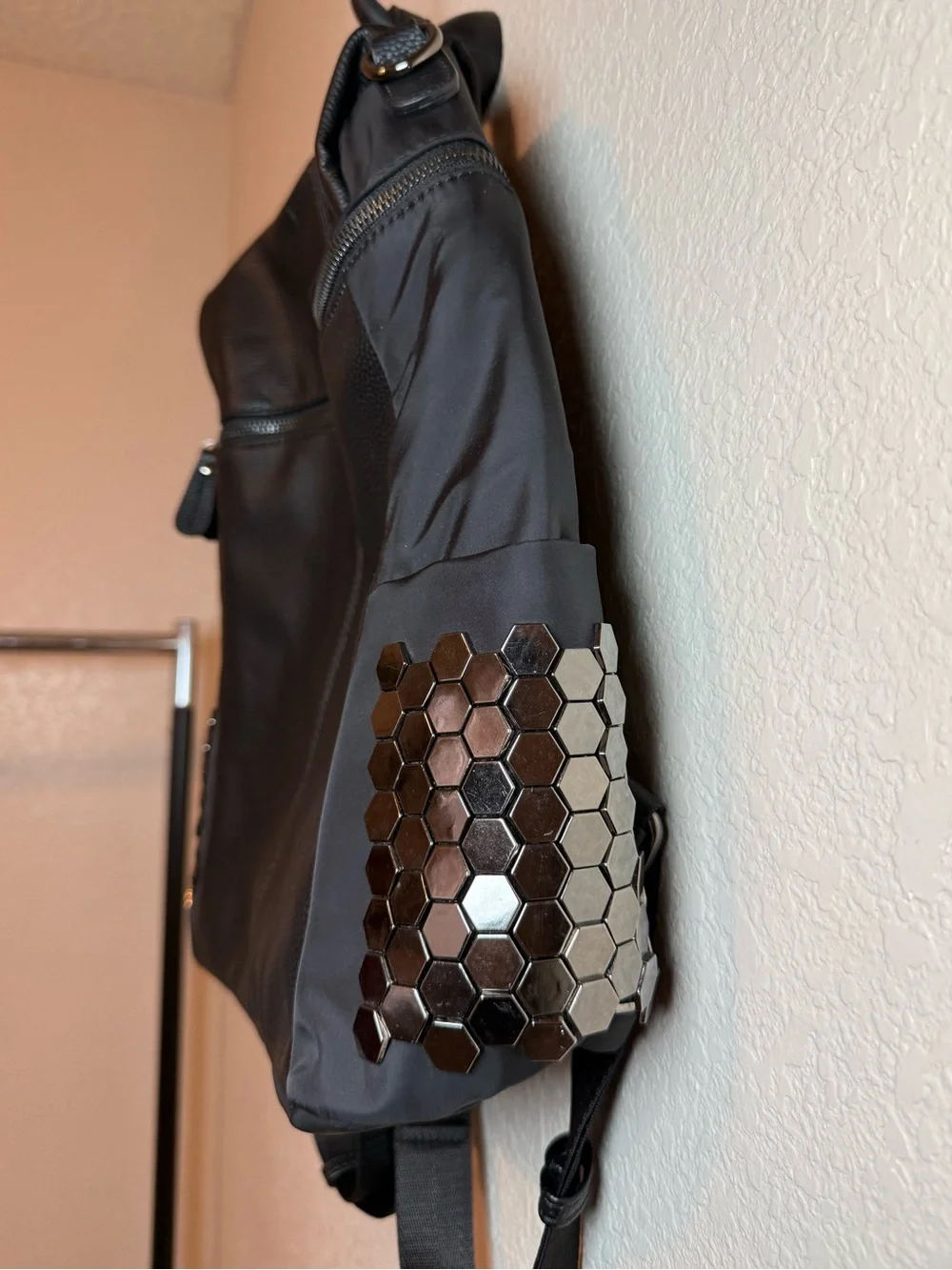 N/A black backpack